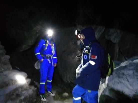 安博买球网导航登录山中溪谷的水还是结冰体育集锦